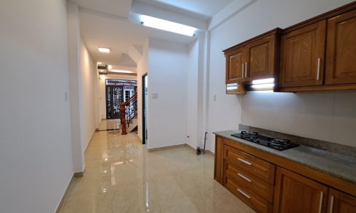 BÁN NHÀ PHÚ NHUẬN HXH 40M2 4 TẦNG ĐẸP LUNG LINH NGUYỄN ĐÌNH CHIỂU 6.5 TỶ.