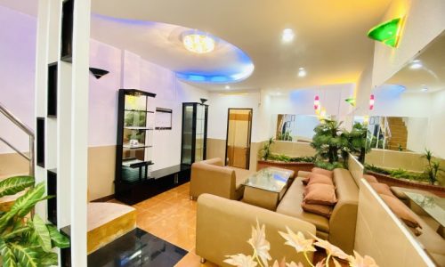 BÁN NHÀ NGUYỄN KIỆM 45M2 NỞ HẬU 4,2 M 2 TẦNG ĐẸP LUNG LINH FULL NỘI THẤT XIN 3.75 TỶ.