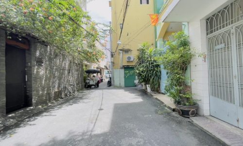 BÁN NHÀ BÌNH THẠNH 30M2 NỞ HẬU NGANG 4M TRẦN QUÝ CÁP CHỈ 2.99 TỶ.