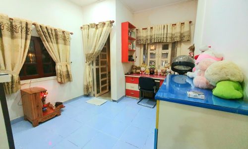BÁN NHÀ MẶT TIỀN 40M2 3 TẦNG 3 PHÒNG NGỦ VỪA Ở VỪA KINH DOANH NGUYỄN VĂN CÔNG 6.9 TỶ.