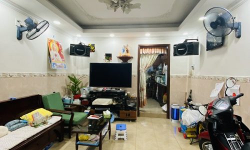 BÁN NHÀ QUẬN 3 HXH 40M2 3 TẦNG 3 PHÒNG NGỦ SÁT MẶT TIỀN LÊ  VĂN SỸ 6.2 TỶ.