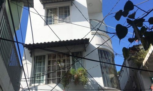 BÁN NHÀ QUẬN 3 HXH 60M2 NGANG 6M XÂY 4 TẦNG CHỦ GẤP BÁN SÁT MẶT TIỀN TRẦN VĂN ĐANG 5.3 TỶ