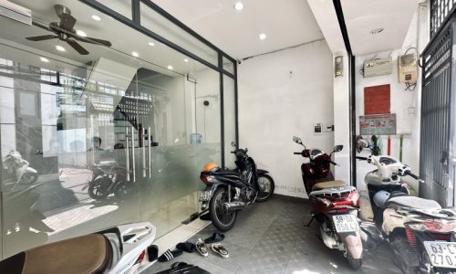 BÁN NHÀ MẶT TIỀN 45M2 NGANG 5M 4 TẦNG OTO NGỦ NHÀ KD ĐỈNH NGUYỄN ĐÌNH CHÍNH 7.5 TỶ.