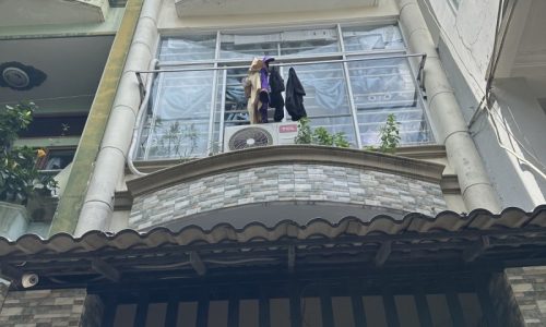 BÁN NHÀ PHÚ NHUẬN HXH 56M2 3 TẦNG 5PN  DÒNG TIÊN DÂN TRÍ CHDV NGUYỄN TRỌNG TUYỂN GẤP BÁN 8.3 TỶ.