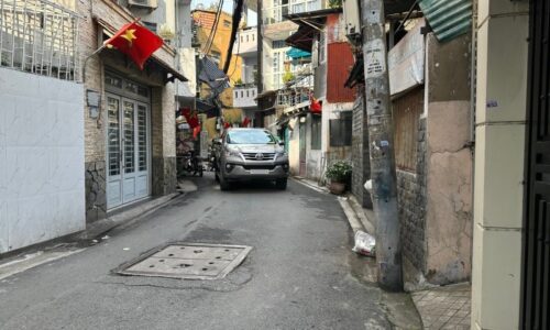 BÁN NHÀ PHÚ NHUẬN OTO VÀO NHÀ 49M2 3 TẦNG NGANG GẦN 4M 3 PN HẺM THÔNG KD HOÀNG HOA THÁM 7.6 TỶ