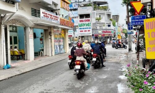 BÁN NHÀ MẶT TIỀN 50M2 2 TẦNG 3 PN KD ĐÌNH PHÙNG VĂN CUNG 9.55 TỶ