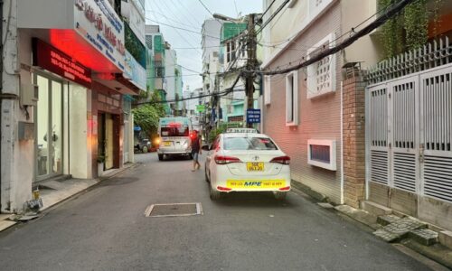 BÁN NHÀ PHÚ NHUẬN HẺM 6M 80M2 3 TẦNG NGANG 4,2M KD ĐỈNH TRẦN HUY LIỆU 16.2 TỶ.