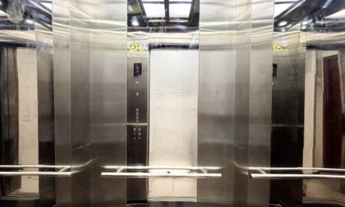 BÁN NHÀ TÂN BÌNH OTO VÀO NHÀ 80M2 5 TẦNG THANG MÁY NGANG 4M CHDV 9 PN  NGUYỄN HỒNG ĐÀO 15 TỶ