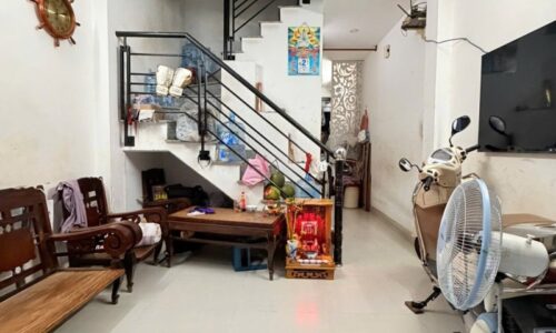 BÁN NHÀ QUẬN 3 HXH 40M2 4 TẦNG NGANG GẦN 4M 5 PN SÁT MT HOÀNG SA 6.3 TỶ.