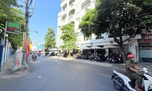 BÁN NHÀ TÂN BÌNH HXH 40M2 5 TẦNG NGANG 4M 6 PN CHDV THIÊN PHƯỚC 6.9 TỶ.