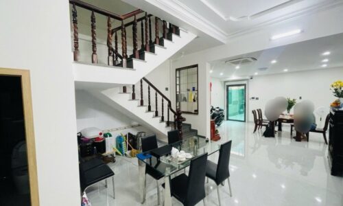 BÁN NHÀ TÂN BÌNH HXH 60M2 5 TẦNG NGANG 5,5M 5 PN 6WC VIP SÂN BAY ĐẸP LL CỬU LONG 11 TỶ.